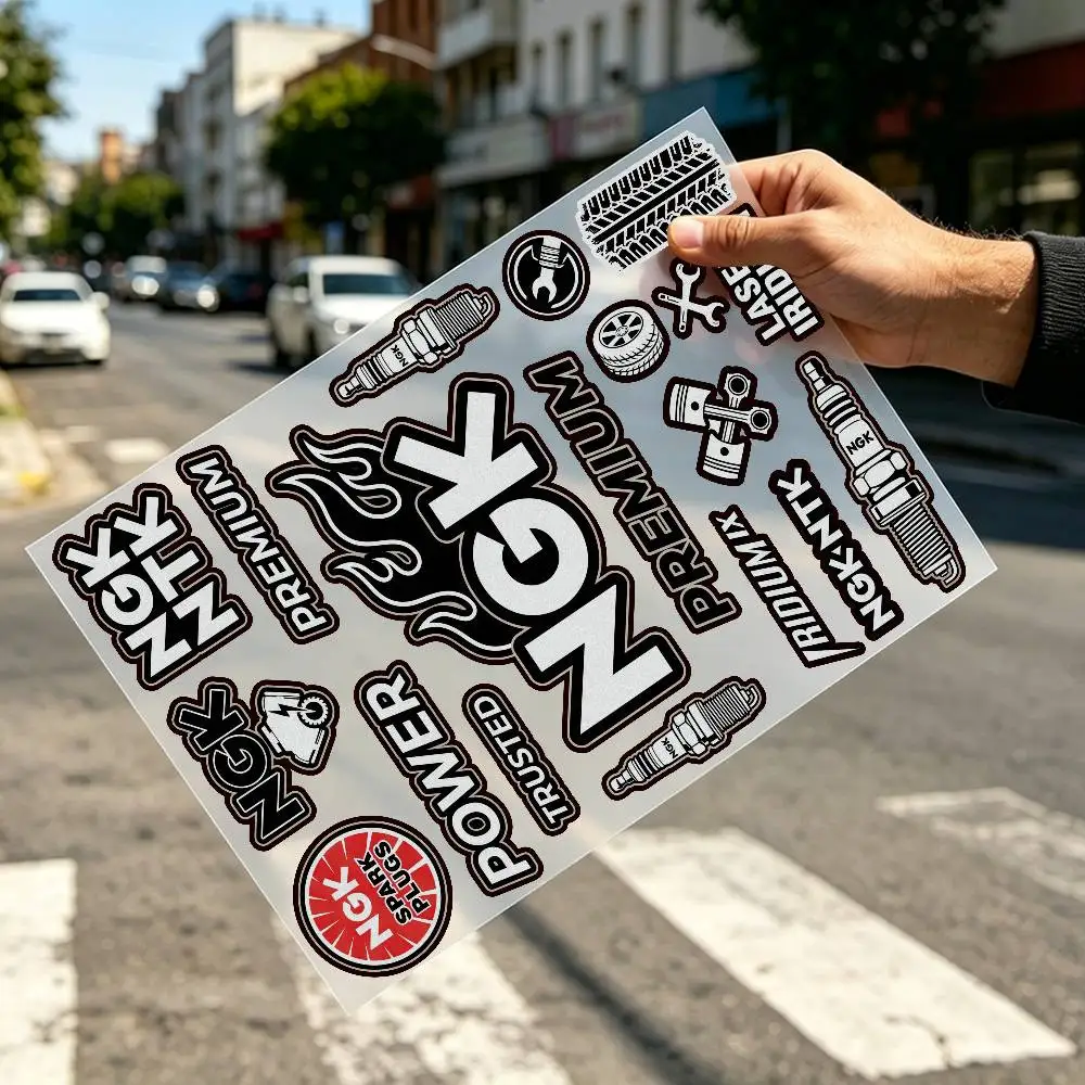 Für NGK Motorrad Reflektierender Aufkleber Sicherheitssticker für Helm Auto Fahrrad Langlebig Selbstklebend Geschenk für Fahrer