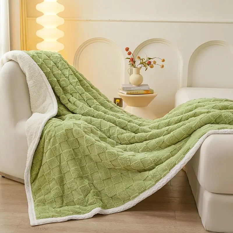 

3-Layer Thick Cotton Quilted Plaid Blanket Reversible Jacquard Pattern for Office Dormitory Winter Sofa Throw Daytime Nap Cove
