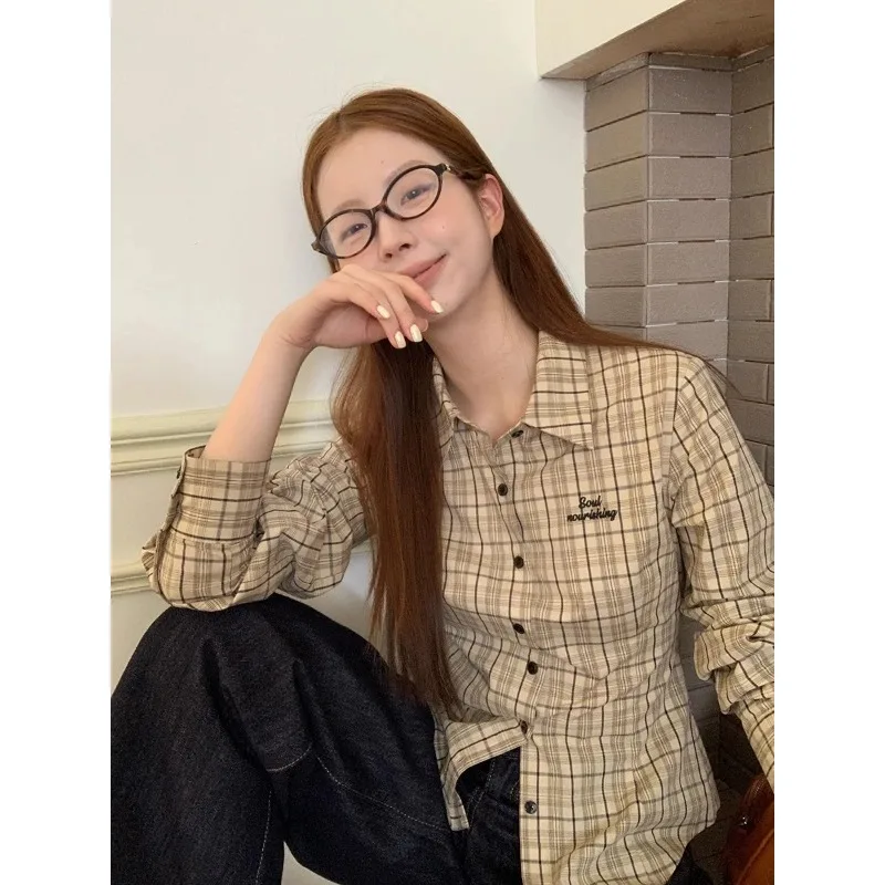

Plaid Shirt Women's 2025 New Korean Style Autumn and Winter Inner Top Long-sleeved French Button Cardigan Top