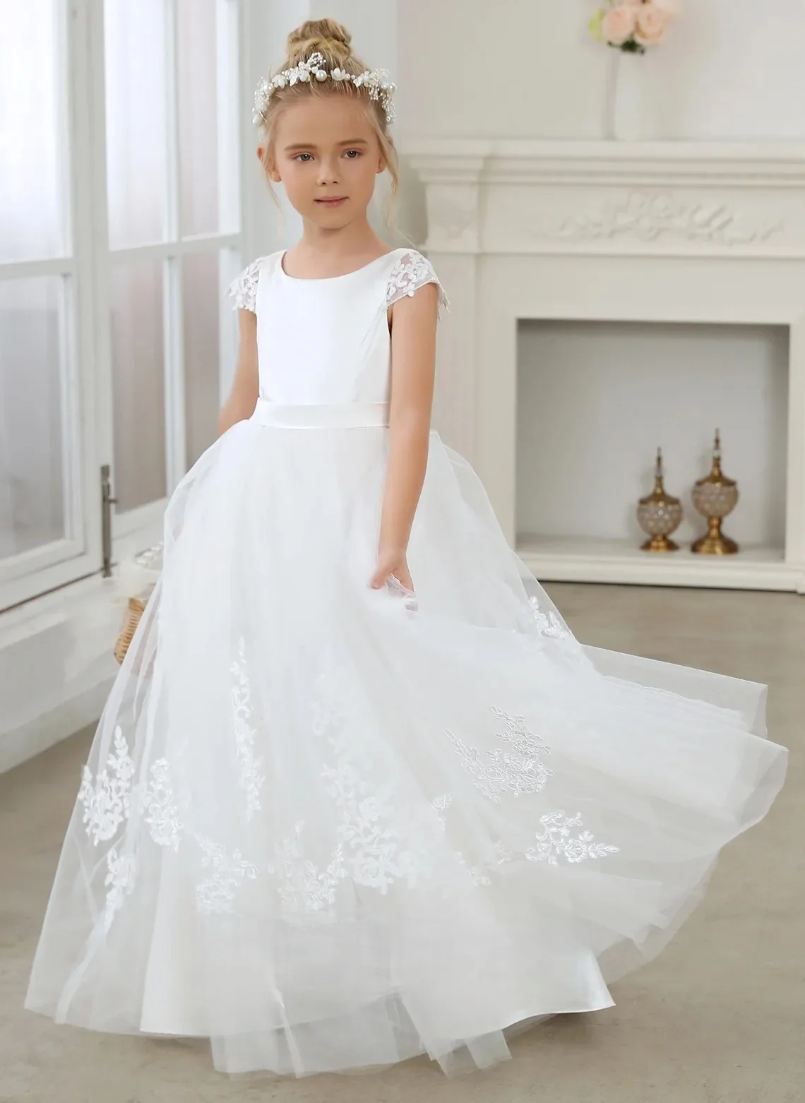 Girls' white satin flower girl dress, lace short-sleeved mesh long dress, wedding flower girl dress, piano performance dress