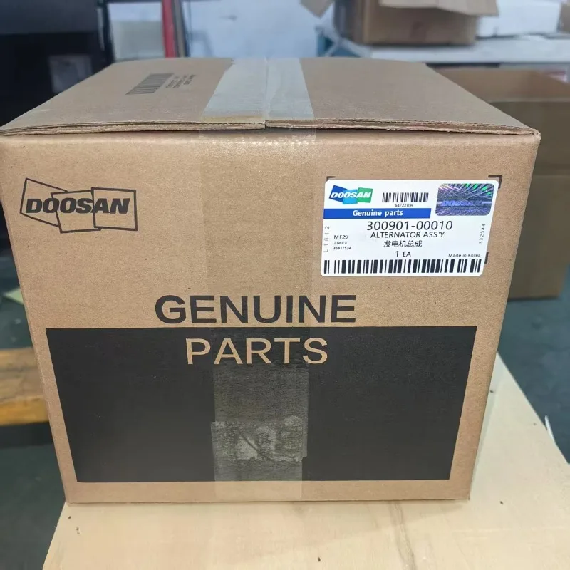 Bus Parts Engine Parts 300901-00010 Alternator for Doosan Engine