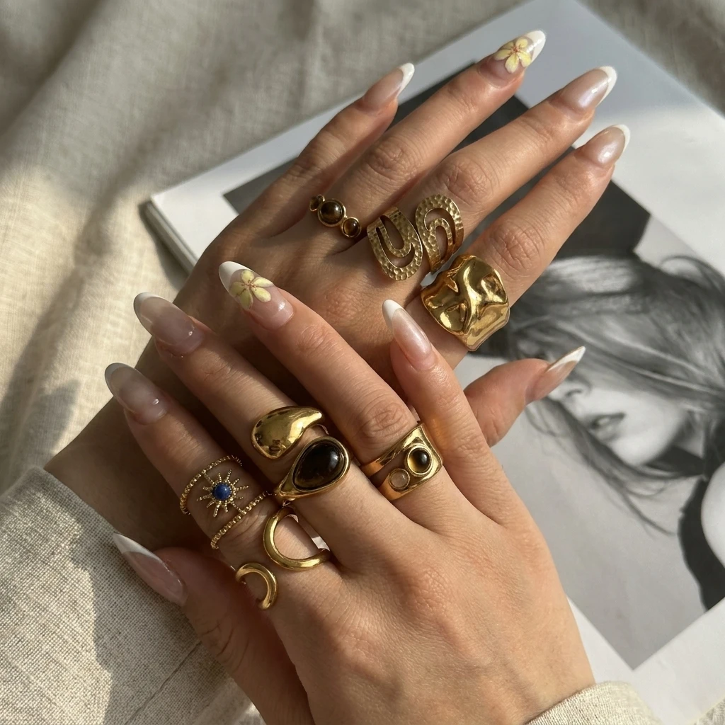 Boho Vintage Gold Stapelring für Frauen Wasserdichter Edelstahl Retro Sonnenstrahlen-Stein Ästhetischer Statement-Schmuck