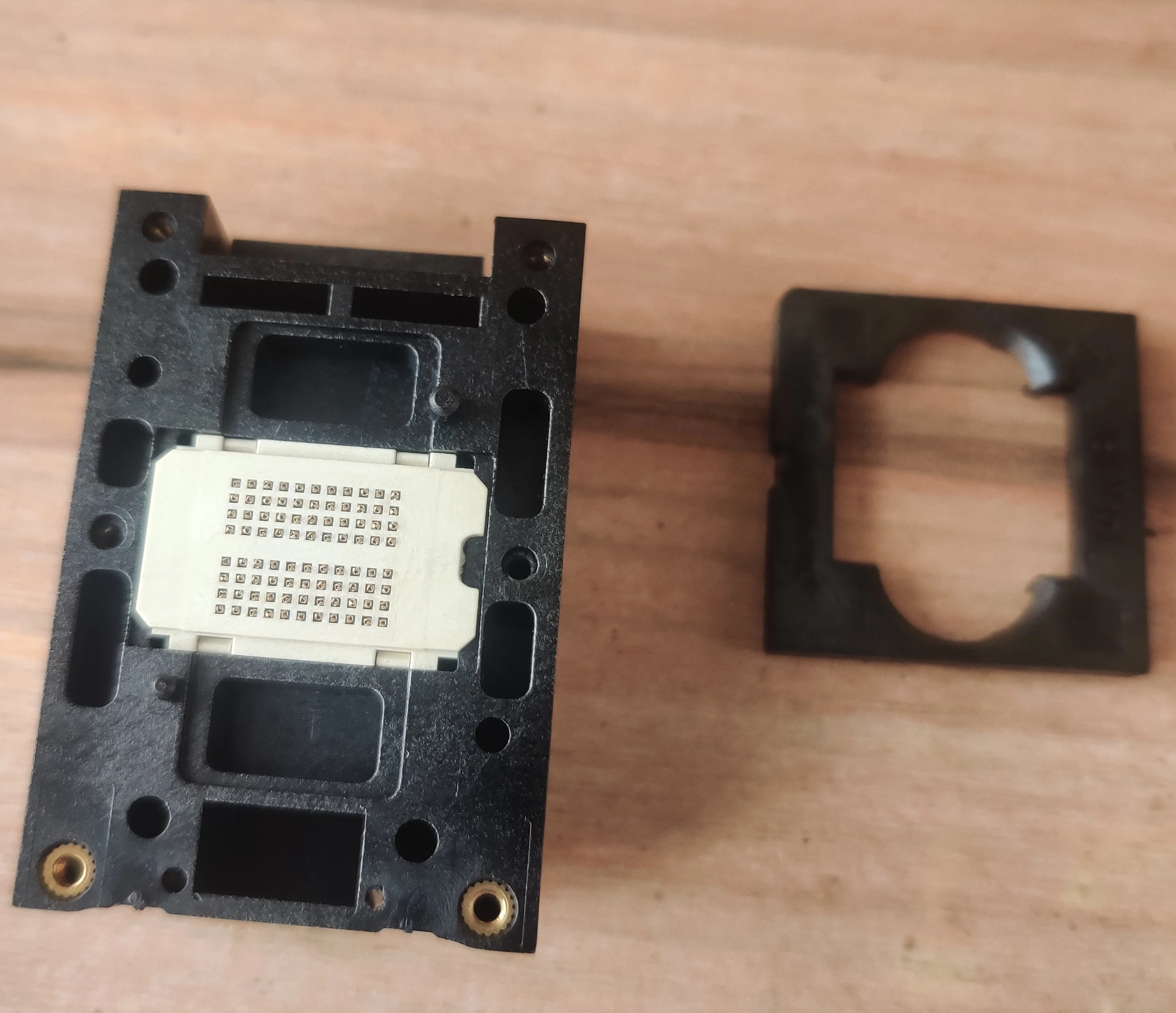 BGA132/152 Magnetic Socket with Flip-Cover Probe Aging Station, Flash Chip Clearing Station, 1.0 Pitch IC Empty Socket