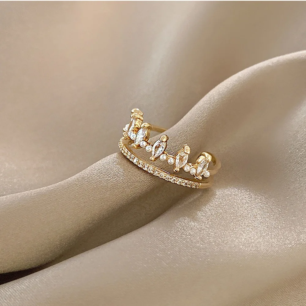 Korean New Luxury Golden Copper Rhinestone Rings Sparkling Princess Crown Ring for Women Fine Jewelry Wedding Gifts
