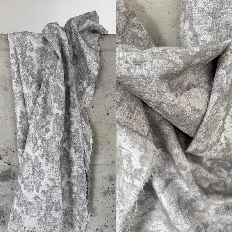 

Серебристо-серая матовая жаккардовая ткань, креативный дизайн одежды, материал, роскошный домашний декор, обивка, наволочка, текстиль