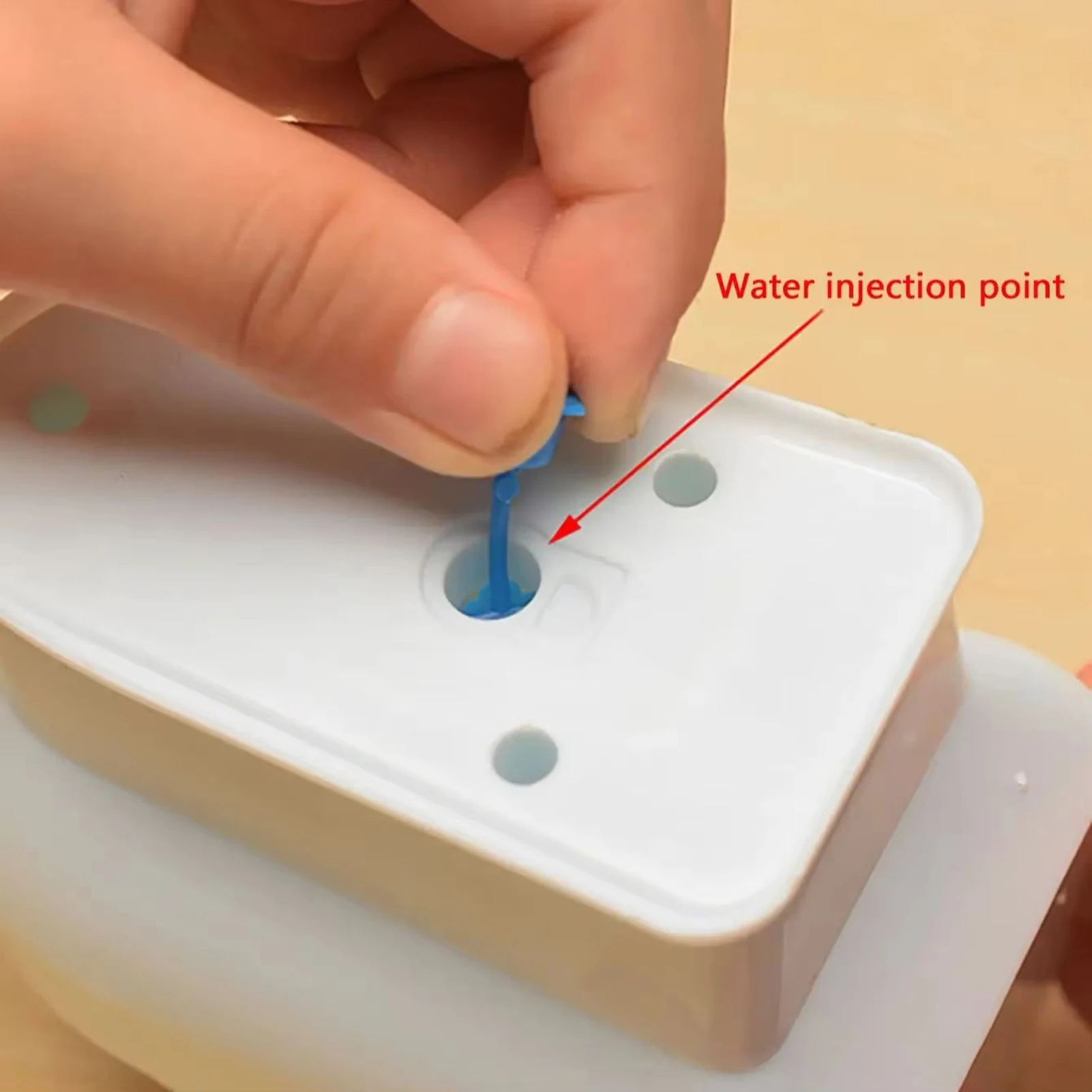 Funny Prank Squirt Spray Water Toilet Closestool Joke Gag Mini Anti Stress Toys Holiday Trick Supplies for Adults Home Office