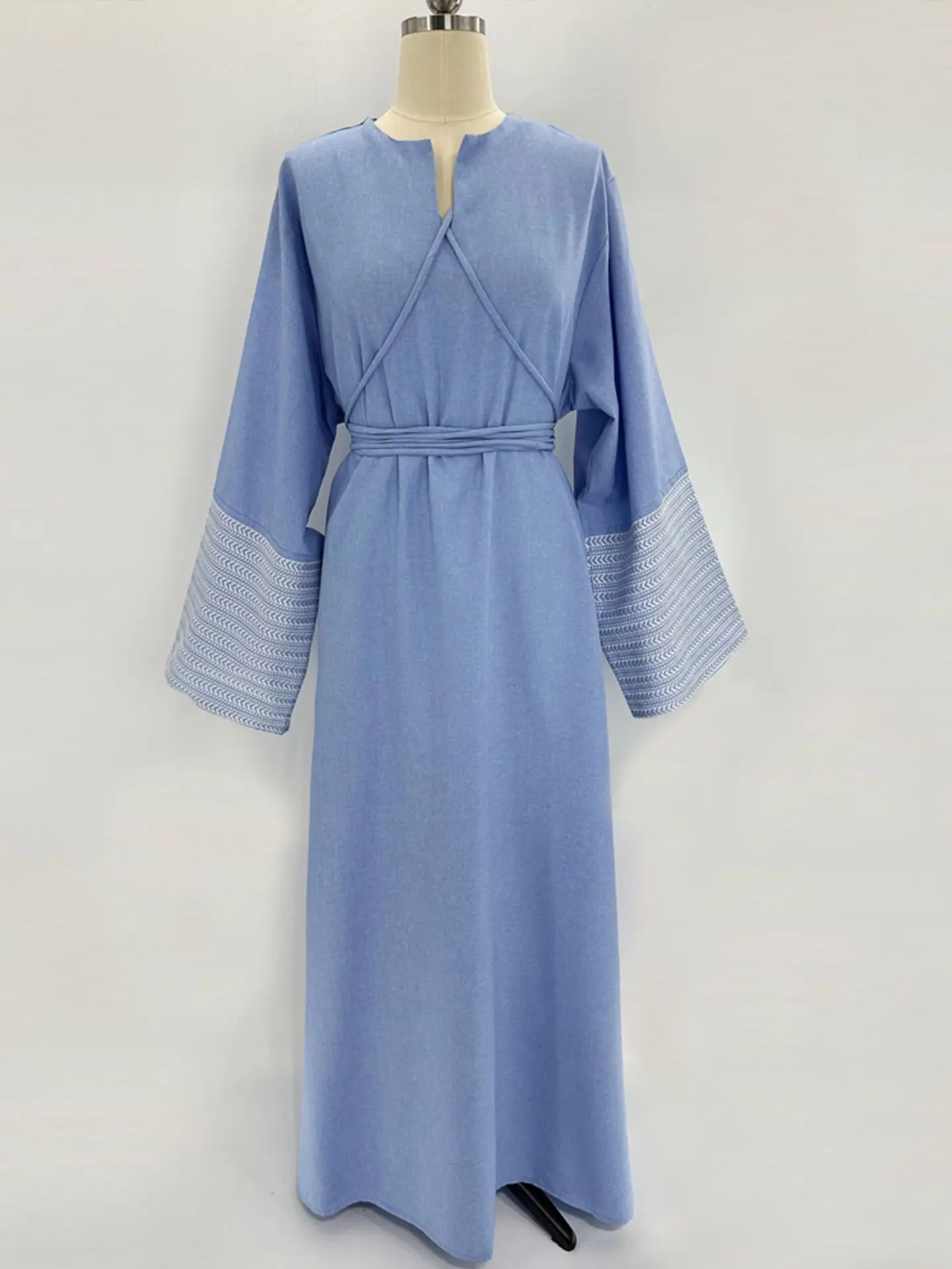 

Luxurious Dress Handmade Embroidered Modest Dress Traditional Dubai Evening Dress Ornate Abaya Kaftan Robe For Women Modest