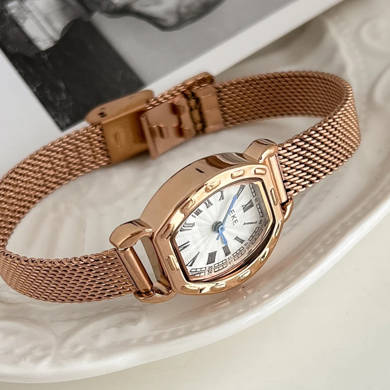Vintage Luxury Elegant Ladies Watch Simple Student Trend Fashion Exquisite Waterproof Quartz Watch Fashion Gift
