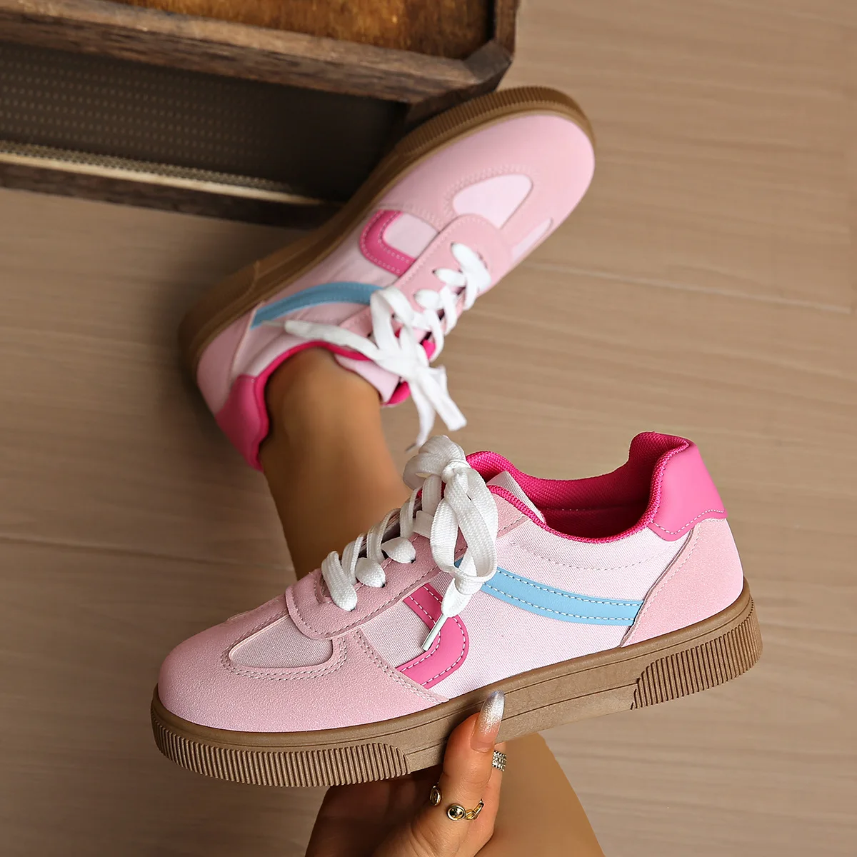 Frauen Flachen Boden Sport Schuhe Heißer Verkauf Mischfarben Frühling Herbst Neue Stil Turnschuhe Casual Freizeit Student Wohnungen Gummi Sohle