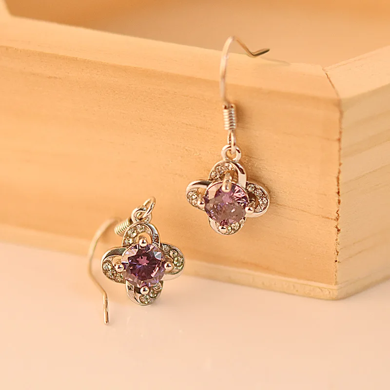 S925 sterling silver stud earrings, women’s casual and versatile style, chic and delicate, great for everyday wear