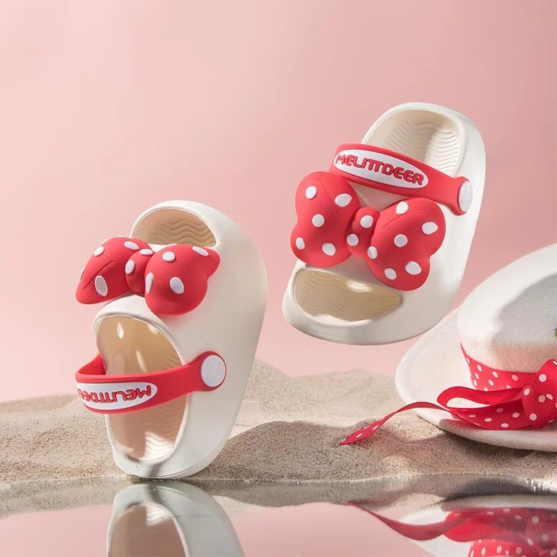 Pantofole per bambini per ragazze carine con stampa a pois con fiocco grande versatili scarpe da spiaggia per bambini Princess Chic Soft EVA Drop