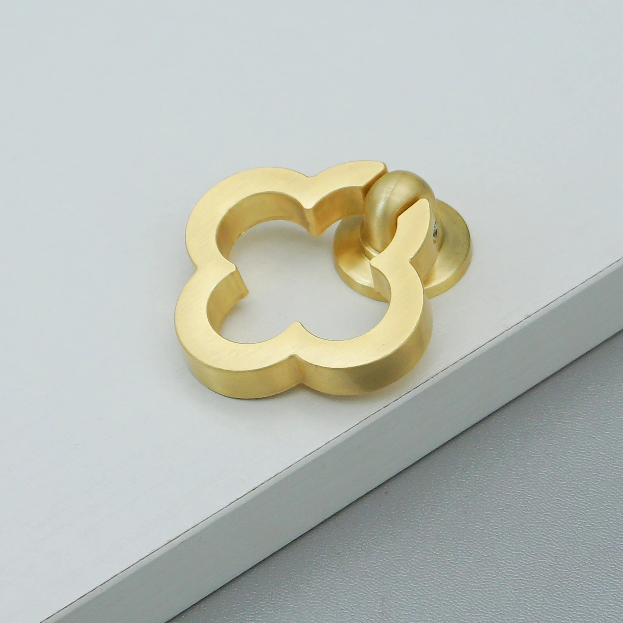 มือจับตู้รูปใบโคลเวอร์สี่แฉก ท - Furniture Hardware Drop Pulls บทวิจารณ์และราคา