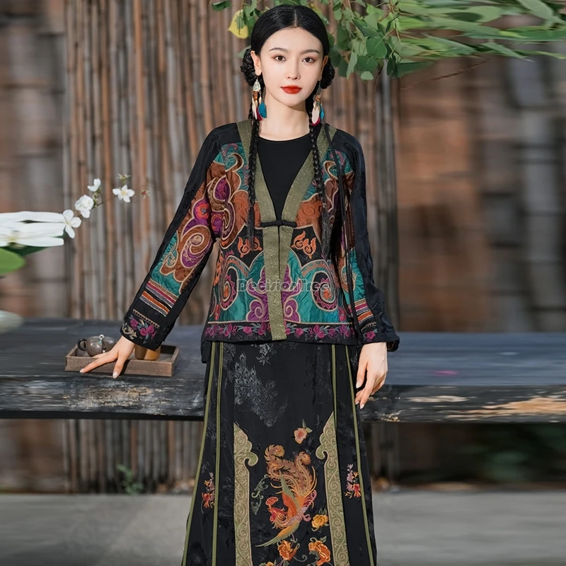 2024 chinese ethnic style women embroidery vintage short autumn coat new chinese long sleeve top v-neck disc buckle blouse t001