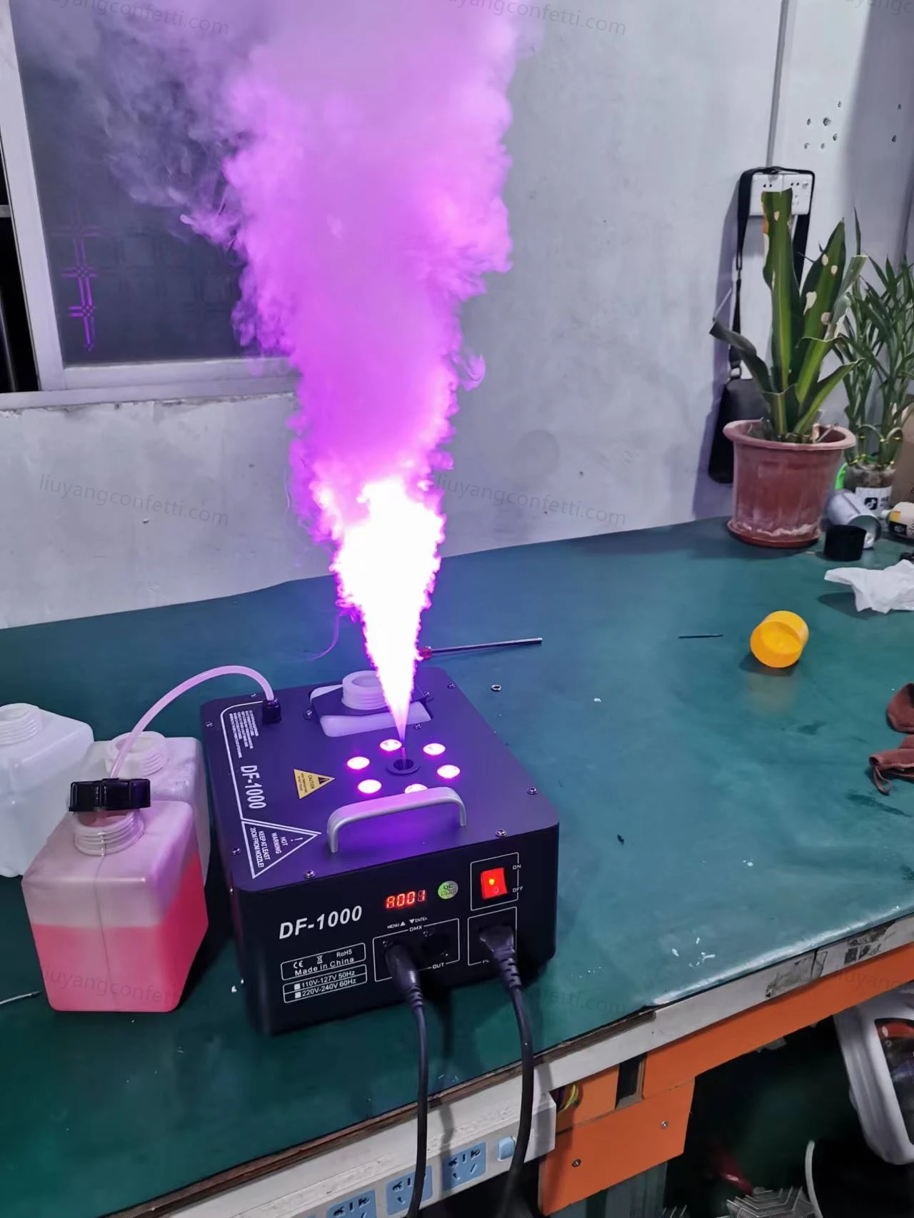 1000W Smoke Machine RGB LED Vertical Fog Machine Stage Lighting Spray Fogger dla DJ Show Wedding Party Event Concert Disco Club