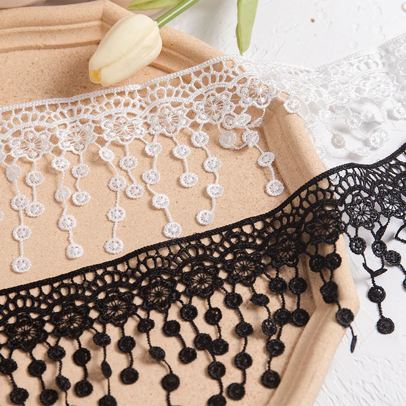 9CM black and white polyester light embroidery water-soluble fringed lace barcode, home textile clothing decoration accessories