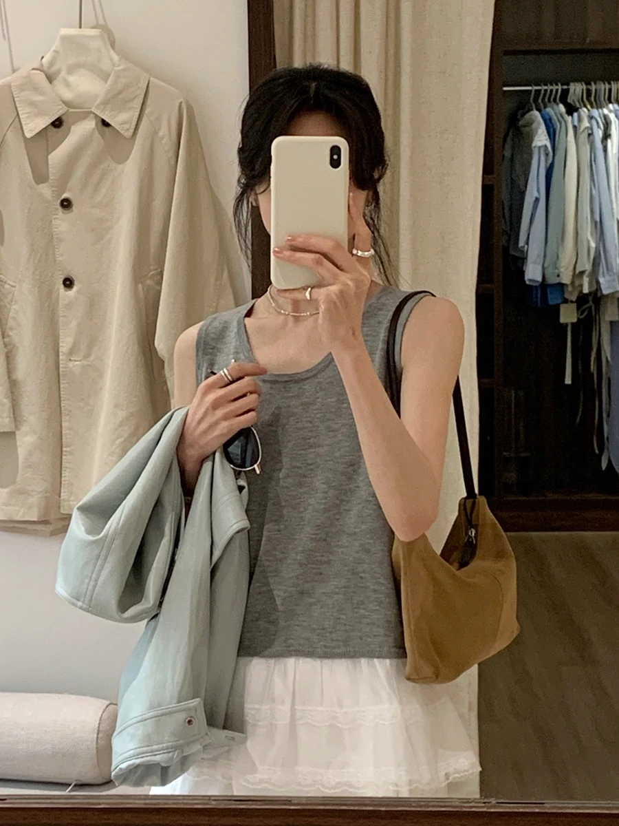 

BRIVIN Korean Sle ey Lace Splice Strapl Vest Women's Svel Top Casual Wear Slim Fit Spring New Arrival