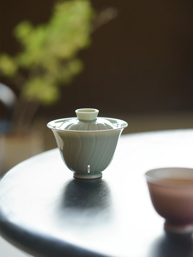 

Zhenan Tang Hand Carved Tea Bowl 20ml Ro Tea Brewing Bowl Non-Scalding Peony Pattern Cerc Tea Set for Brewing Tea