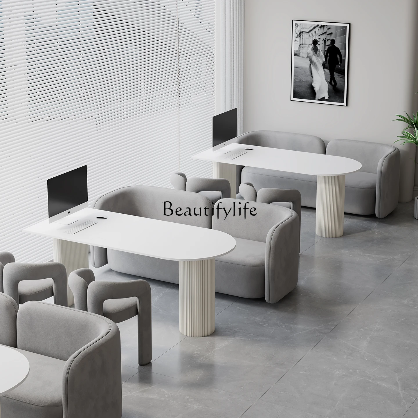 

Cream Wind Studio Selection Area Reception Desk