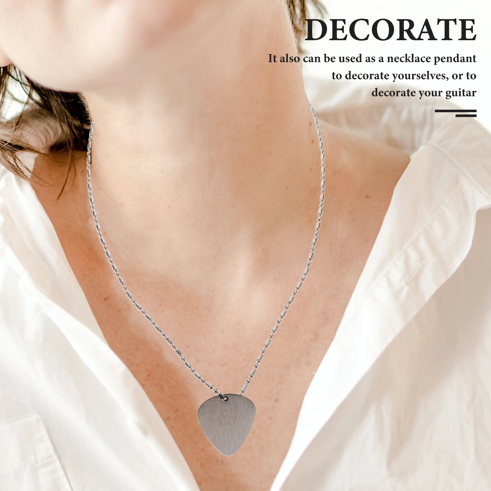 

2pcs Guitar Pick Necklace Pendant Guitar Player Lover Gift Stainless Steel Durable Portable Bass Pick Decorative Rocker Jewelry
