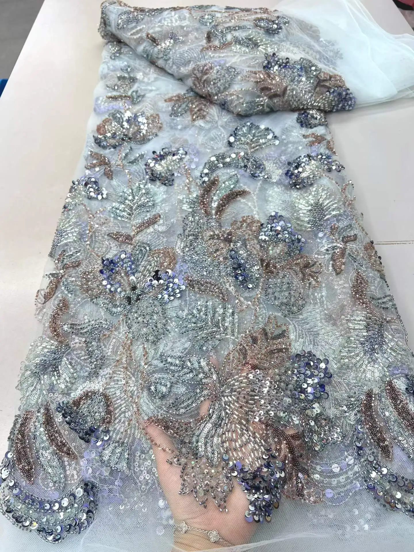 

2026 Luxury African Beads Lace Fabrics Latest Sequin Lace Fabric 5 Yards High Quality Lace Fabric Nigerian For Wedding Dress