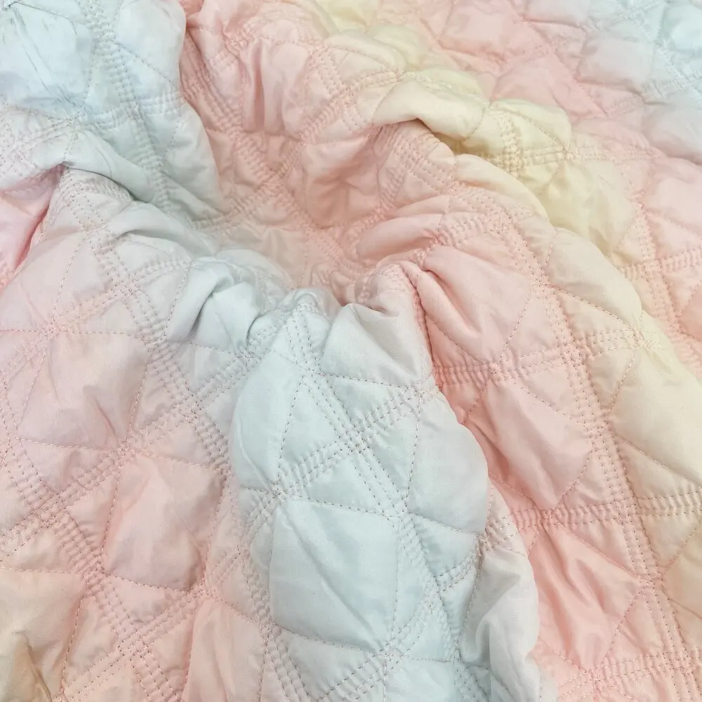 

Gradient Quilted Fabric 128x50cm Suitable For Autumn/Winter Outerwear Composite Compression Lining Cotton Batting DIY Fabric