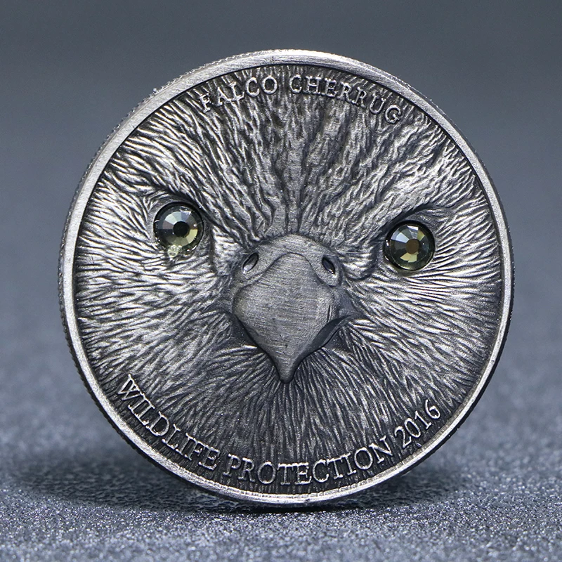 Mongolian Wildlife Diamond Commemorative Coin Saker Animal Medallion Collection Souvenir Gifts