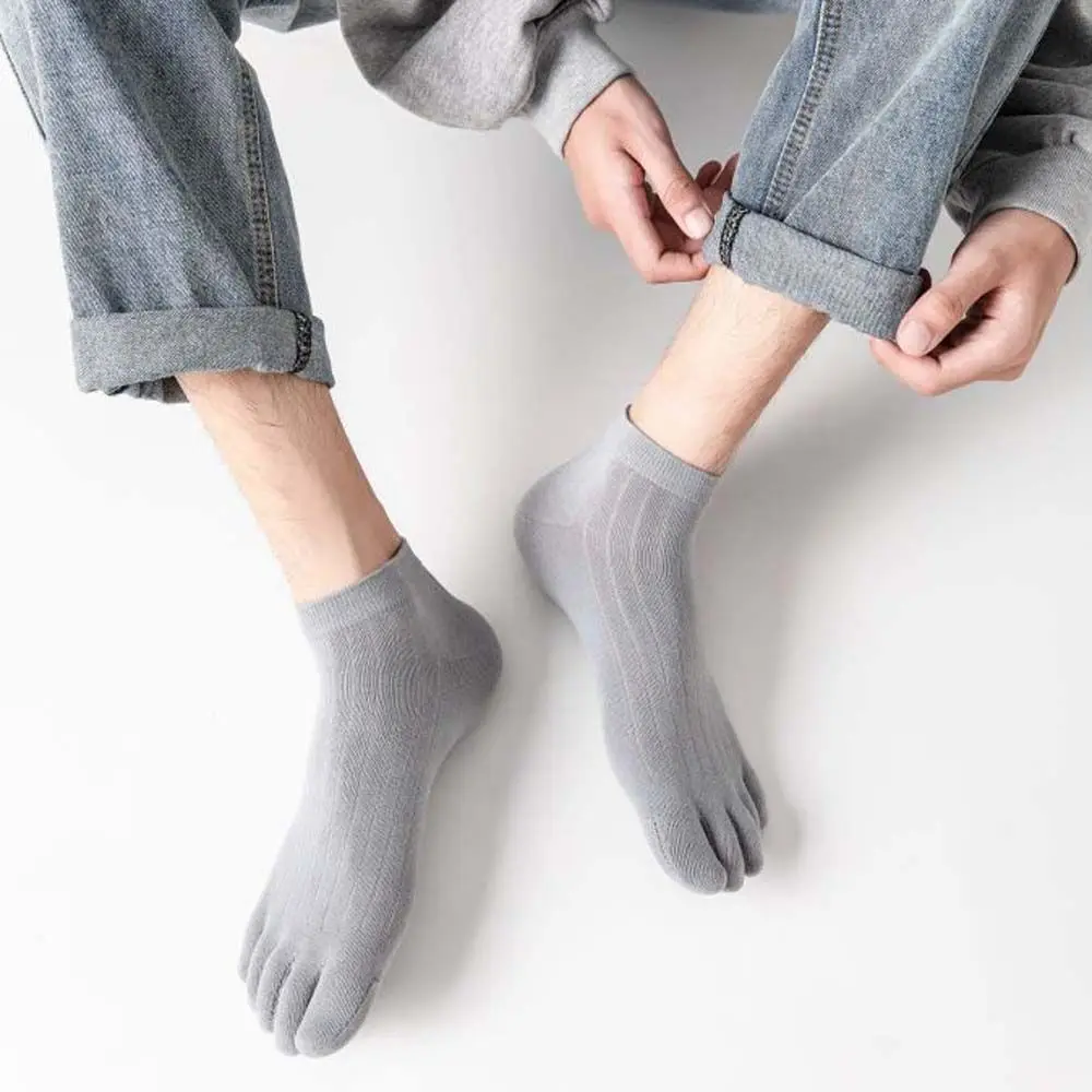 Breathable Soft Women Short Tube Socks Striped Cotton Sport Hosiery Men Socks Five-Finger Socks Split Toe Socks