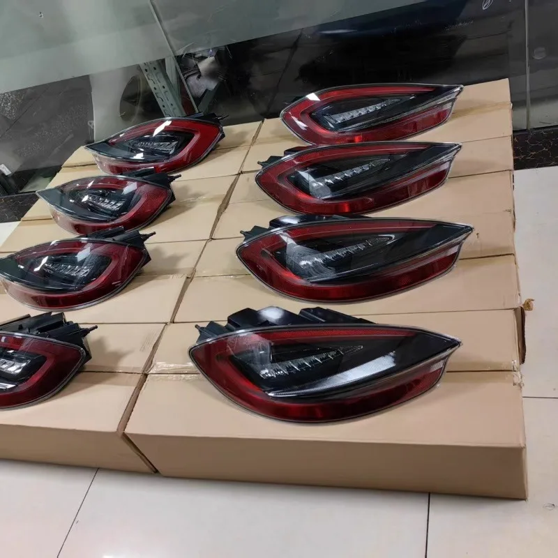 

For Porsche 981 Modified GTS Smoked Black Taillights for Car Lighting 2013-2015 981 Boxster Cayman Taillights and Brake Lights