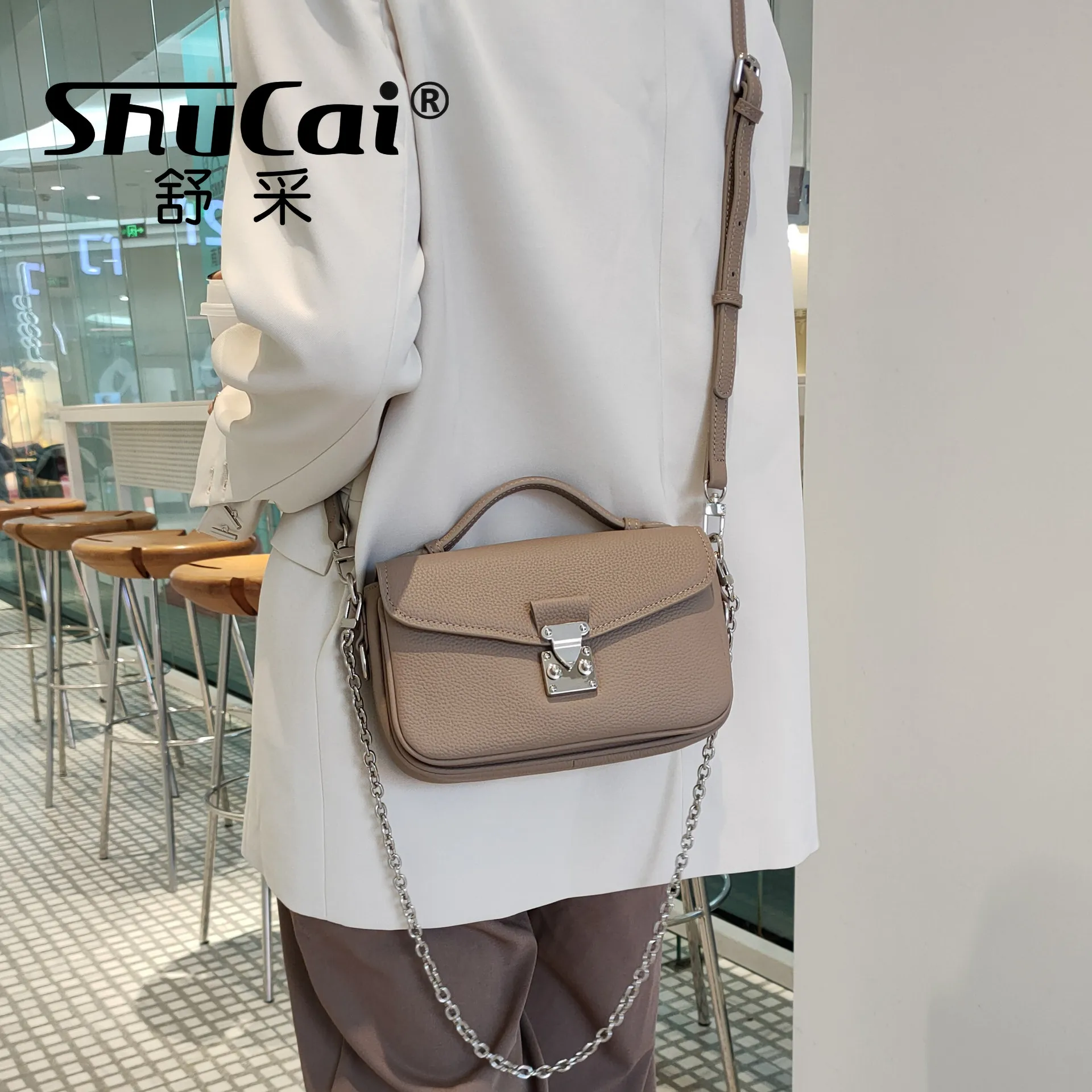 Genuine leather small square chain bag fashion commuter handheld single shoulder crossbody bag head layer cowhide soft leather