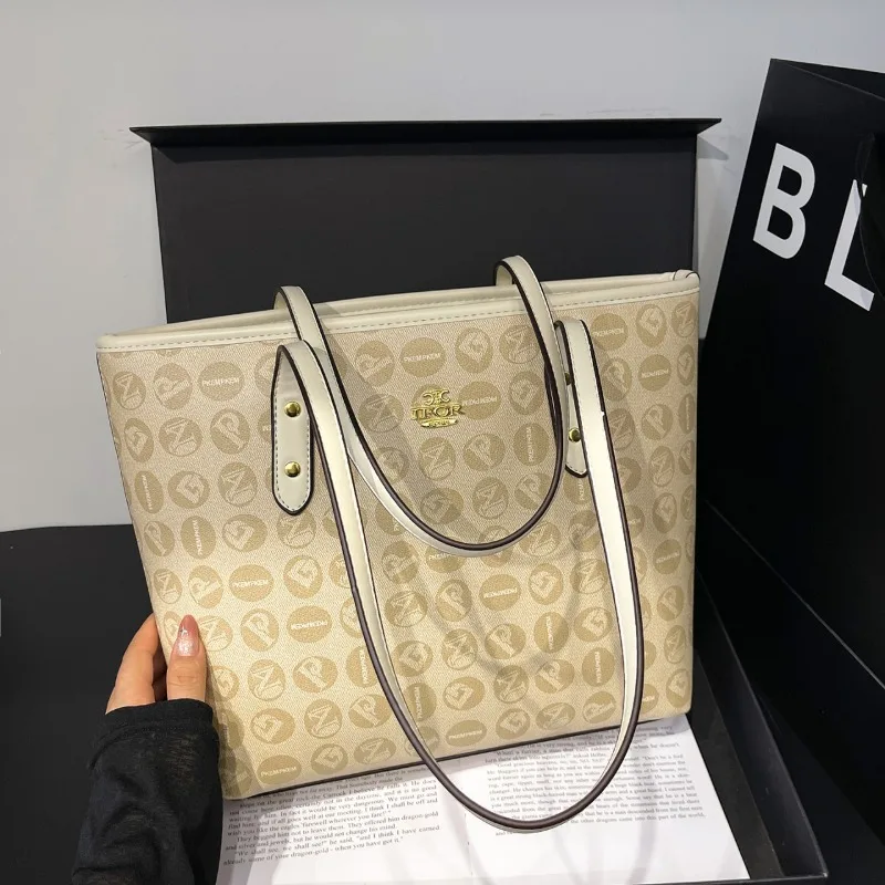 

Elegant Leather Classic Designer Paris Fashion Tote Bag For Women Large Capacity Solid Color Luxury Commuter