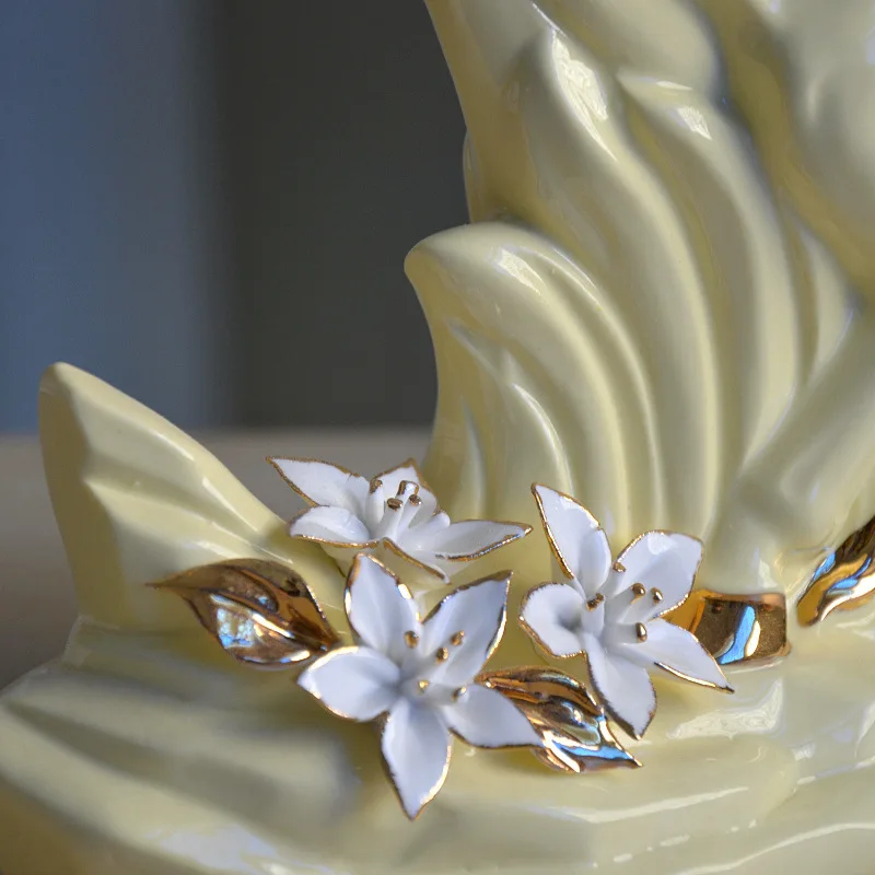 Pinch flower crafts creative desk ornaments decorations horses to success ceramic horses