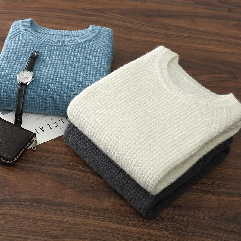 سترة برقبة دائرية من الكشمير الخالص للخريف والشتاء سميكة بأكمام طويلة ناعمة ودافئة وعصرية بلون سادة وتفاصيل كتف بثلاثة حبلا