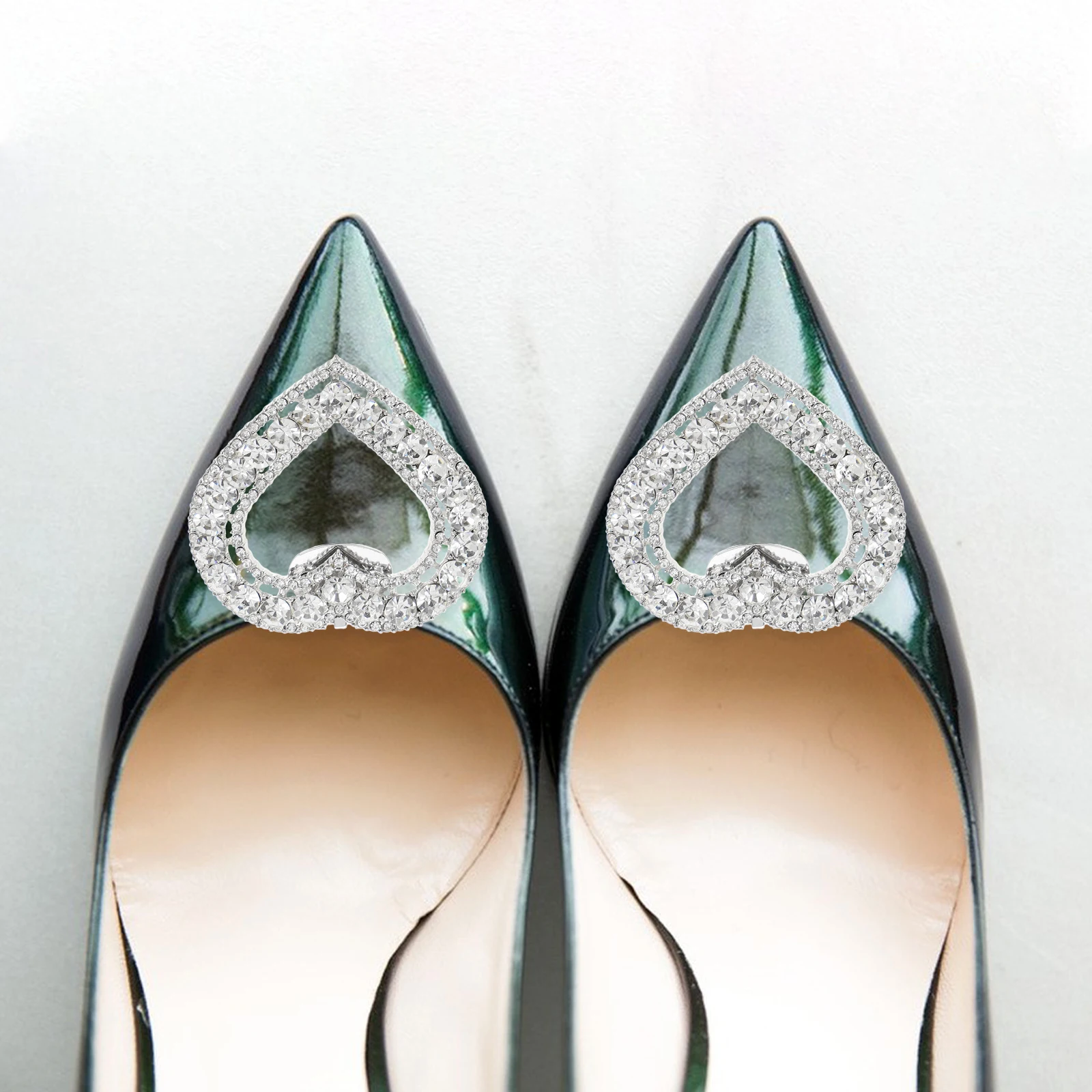 

1 Pair Heart Rhinestones Buckle Decorative Accessories Metal Back High Heel Flat Sandals Brooch Clip For Women Wedding Party