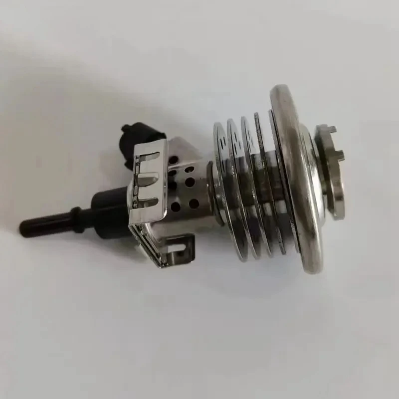 

AEF2-инжектор мочевины для выхлопной жидкости A6 Touareg Passat, модуль измерения уровня мочевины 0444021021 3C0131113C