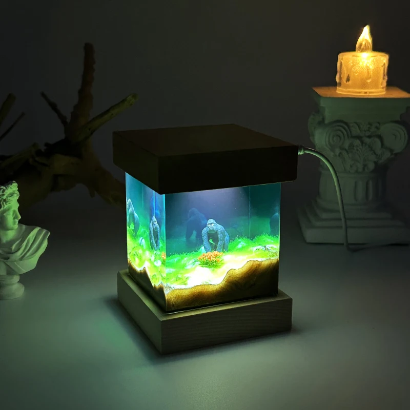 Magic Beast Organism Resin Table Light Creactive Art Decoration Lamp Gorilla Griffin Dragon Theme Night Light  USB Charge