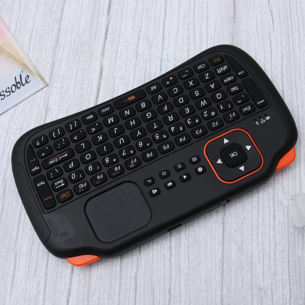 

2.4ghz Wireless Mini Keyboard with Touchpad 83 Keys Rechargeable Auto Sleep for Pc Pad Htpc