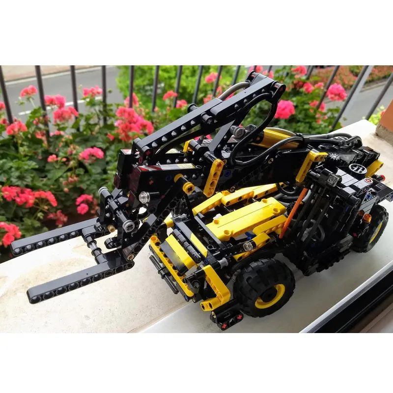 

Конструктор MOC-13179: Классический новый телескопический погрузчик, 1167 деталей, креативный подарок на день рождения для мальчиков и детей