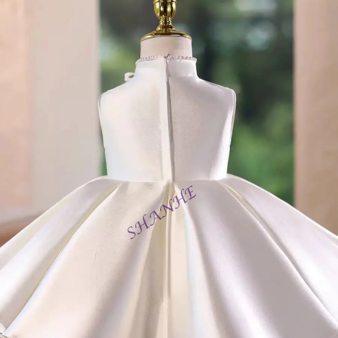 

Белое платье с цветочным узором для девочек по индивидуальному заказу, атласное жемчужное платье длиной до колена, праздничное платье принцессы на свадьбу, первый день рождения