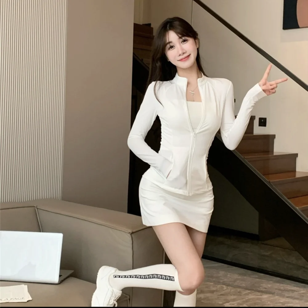 

Summer 2026 Hot Girl Waist-Cinching Swimwear with Chest Pad Strap Short Skirt Three-piece Set Fashionable Chinese Brandless W...