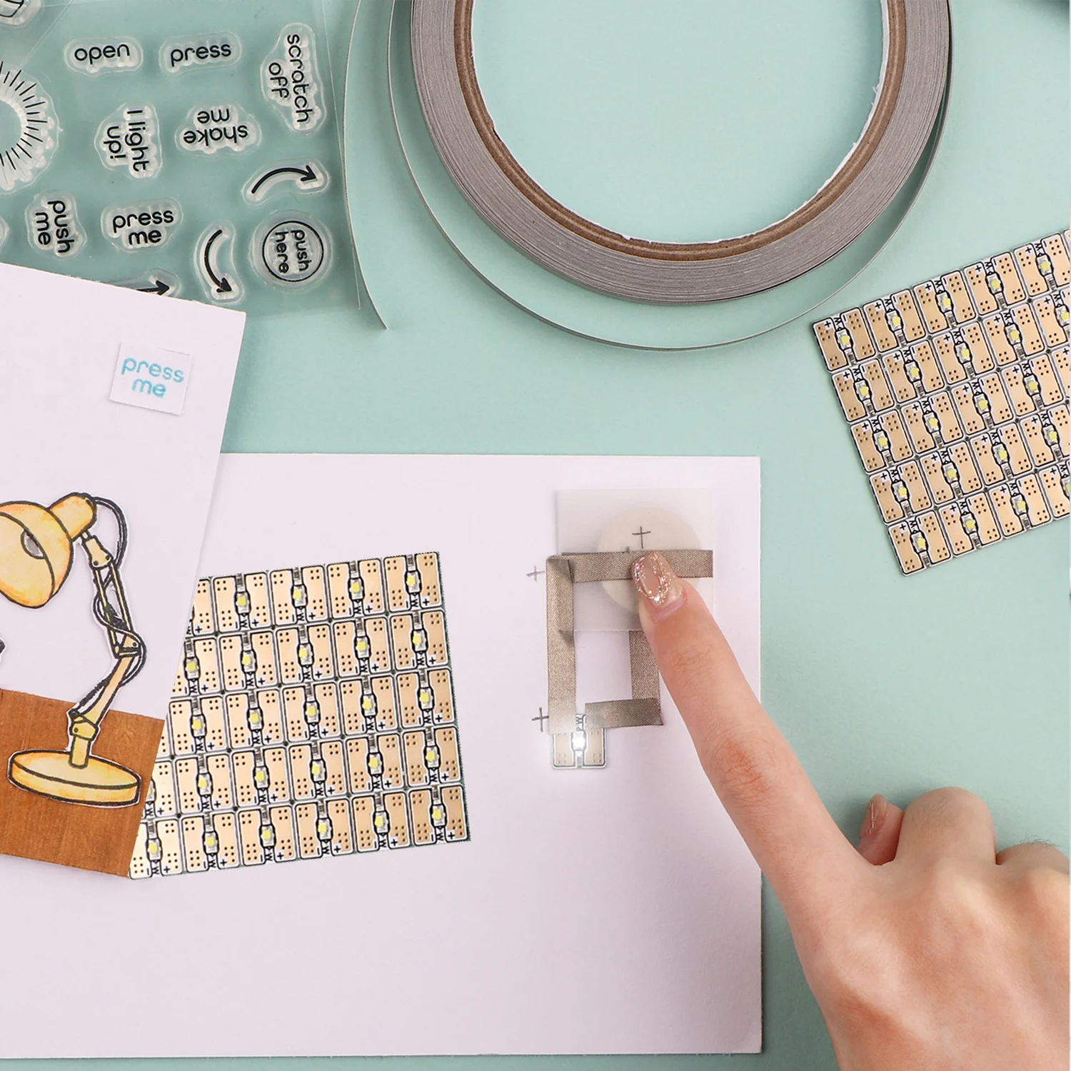 Animating Białe naklejki na obwody LED i przewodząca taśma materiałowa Zestawy rzemieślnicze do produkcji elementów świetlnych na projektach rzemieślniczych