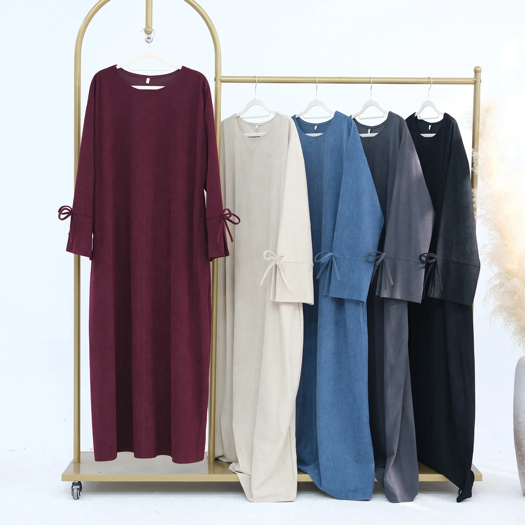 

Рамадан женское платье Абая мусульманское Джалабия однотонное вельветовое платье Vestidos Largos исламские вечерние платья арабский длинный халат Ид с бантом и разрезом рукава