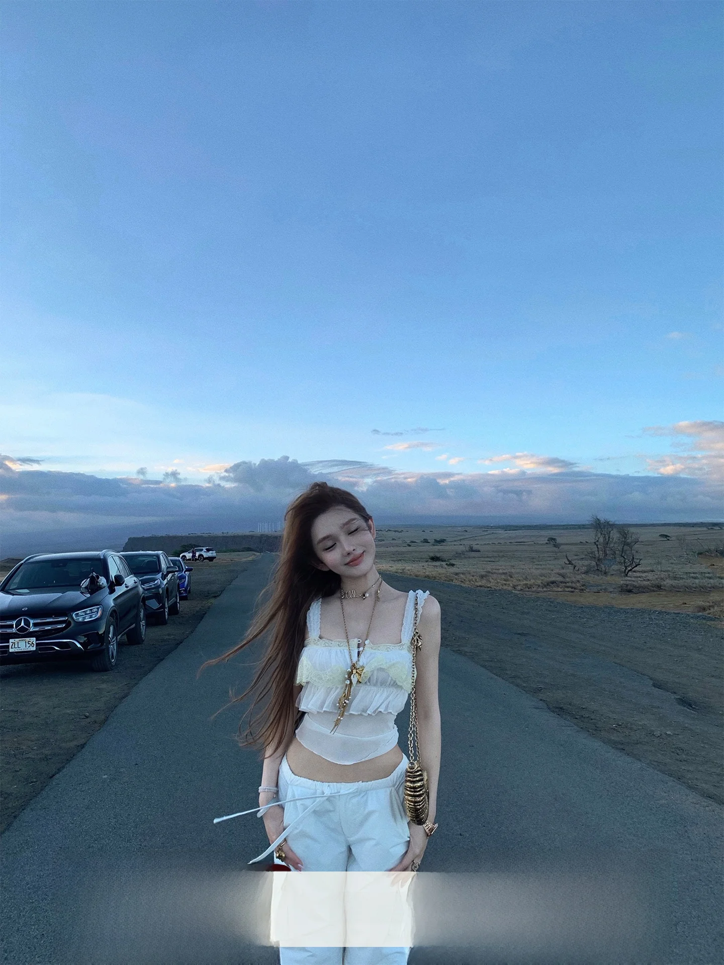 

Летний комплект DoggyQin: кружевные брюки с вышивкой и квадратным воротником, низкая талия, повседневная модная одежда для женщин, защита от солнца