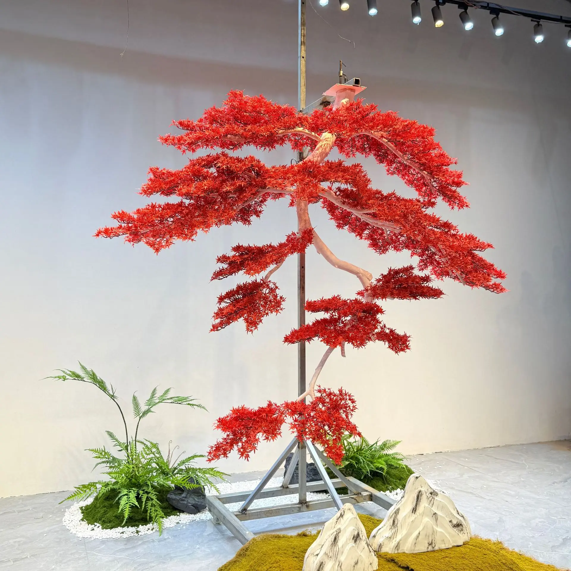 Simulation hanging red maple pine welcome pine chicken feet maple wall hanging hotel shopping mall exhibition hall hanging decor