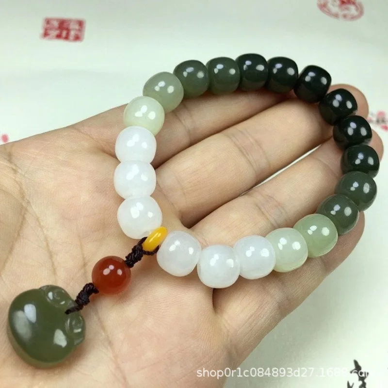 

Hetian Old Shape Bead Men Women Gradient Color Peace And Prosperity Lock Jade Bracelet
