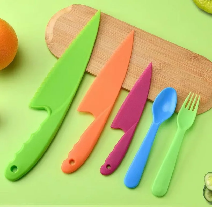 Beschäftigt Kind Farbe Kunststoff Mini sicher Küchenmesser und Gabel mit Lebensmittel platte Schneide brett York Set Baby so tun, als ob Koch werkzeug Utensil