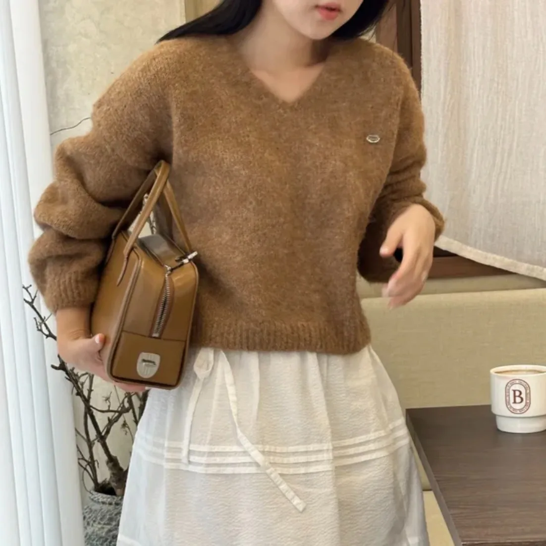 

Autumn Winter Women's Loose V-Ne Knitted Sweater Fluffy Casual Versatile Simple Sle Polyester Fiber Lantern Sve ...