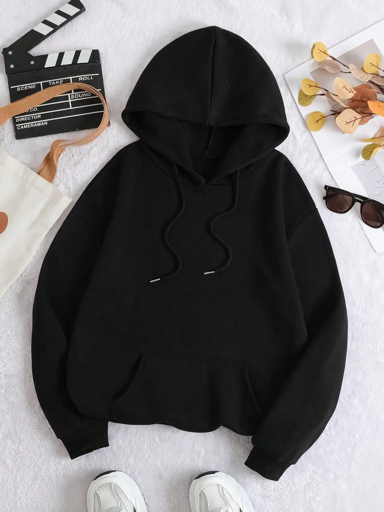 

Women's Black Oversized Hoodie with Kangaroo Pocket & Drawstring, Casual Long Sleeve Sweatshirt