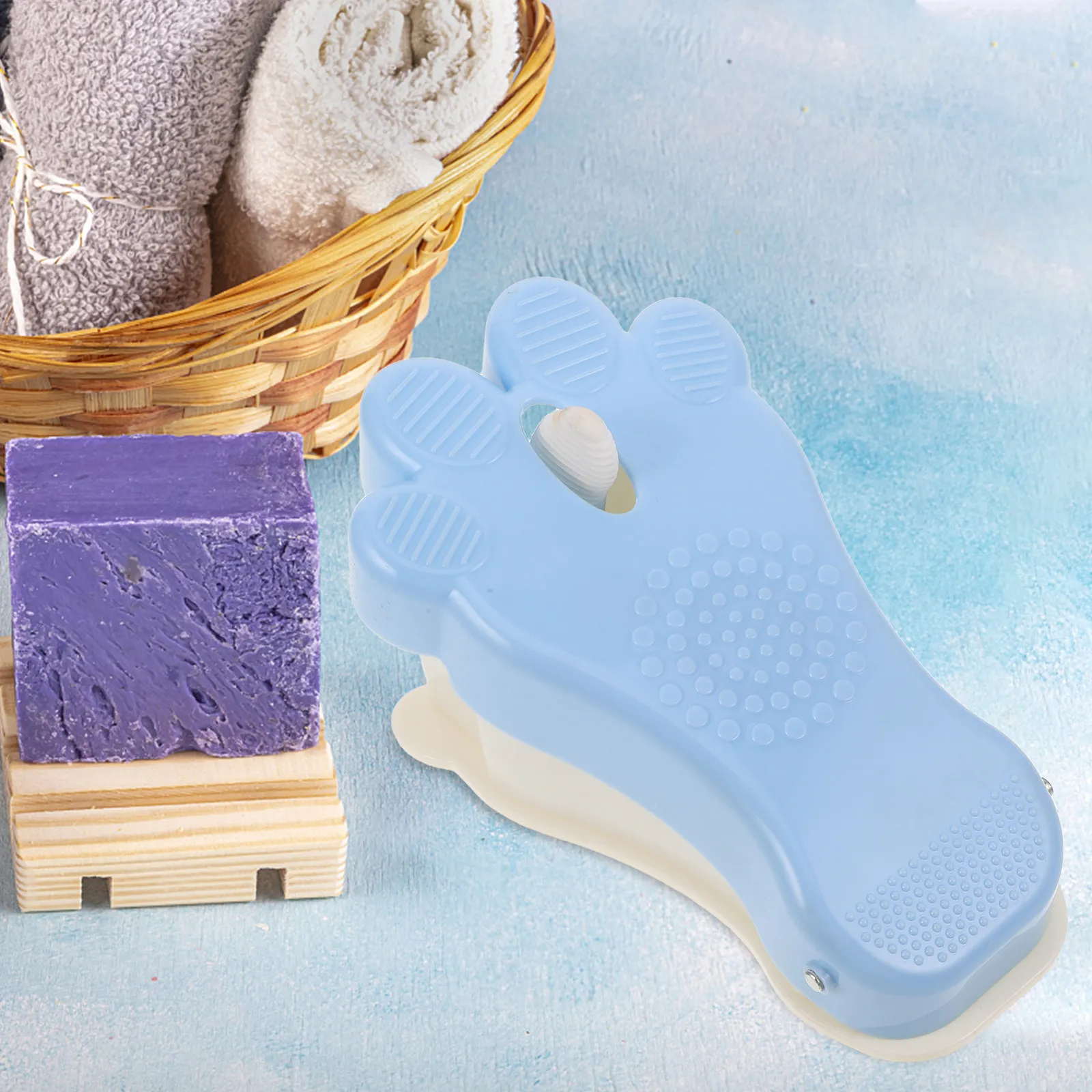 

Щетка-массажер для рук и ног с присосками для душа, бережно очищает кожу между пальцами ног, идеально подходит для беременных женщин.