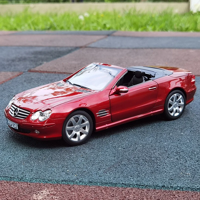 NOREV 1:18 FOR Benz SL500 R230 convertible four-eye peanut light Car model Static display Holiday gift Classic car collection