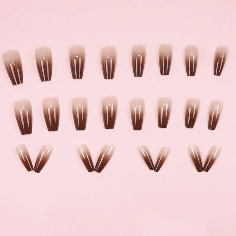 24 Uds. De uñas postizas de Ballet degradadas marrones con juego completo de herramientas, juego de uñas postizas simples y largas, uñas acrílicas de invierno con dijes